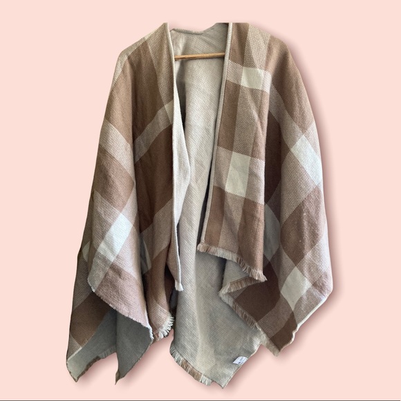 *HP* Uniqlo, Oversized Plaid Poncho, OS - Picture 2 of 7